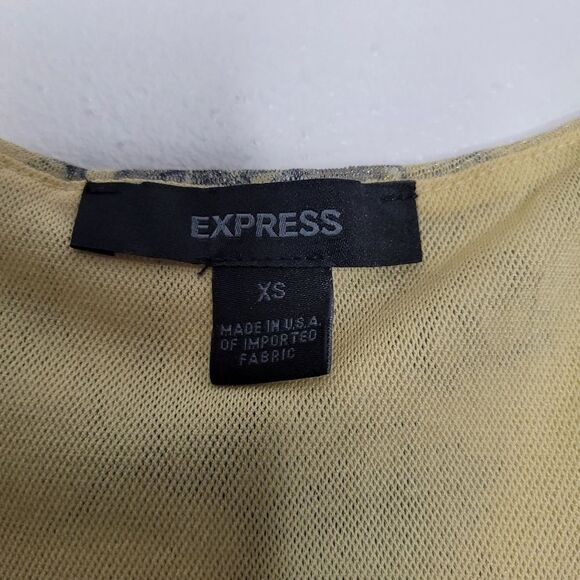 Express ruched floral fairy cottage form fitting Sleeveless blouse size x small - Picture 3 of 3